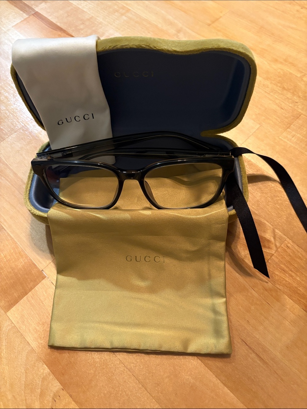 Gucci Men’s Black Rectangular Eyeglasses with Branded Case